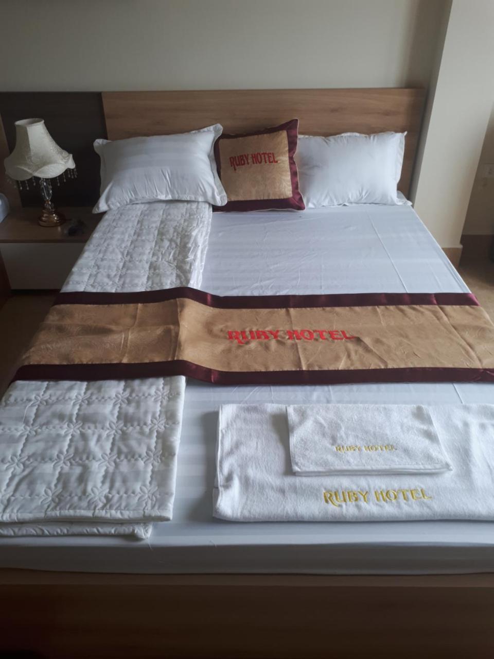 Ruby Hotel Vinh Yen Екстер'єр фото